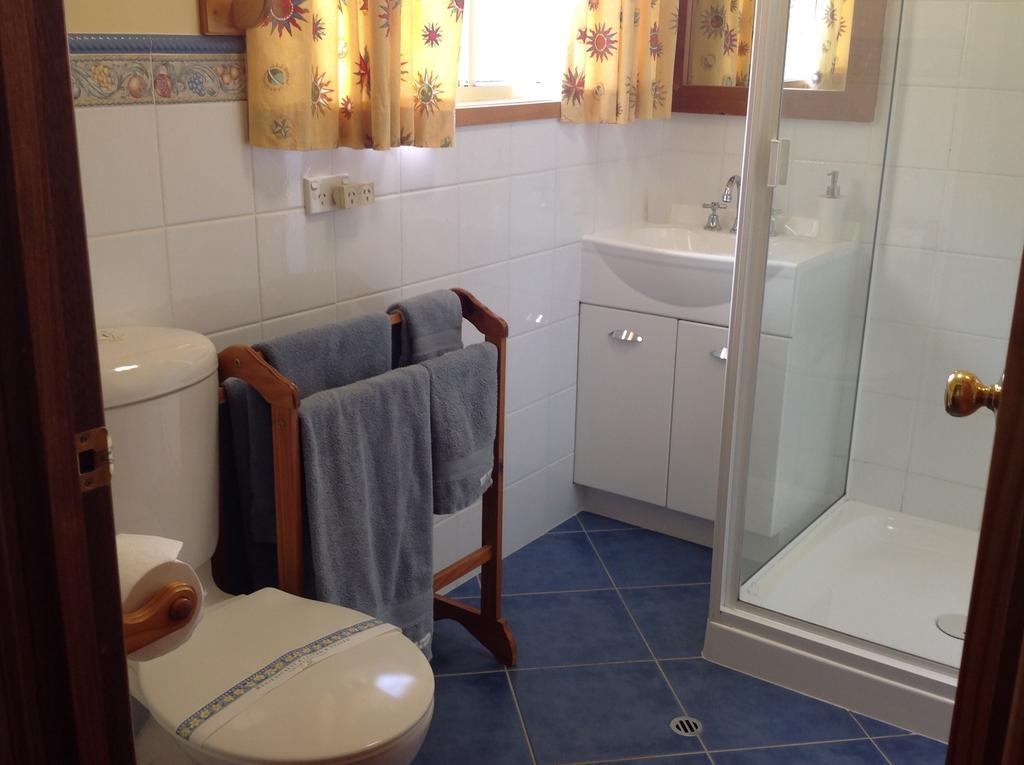 Country house Fergies Hill Spa @ Granite Ridge Wines Ballandean